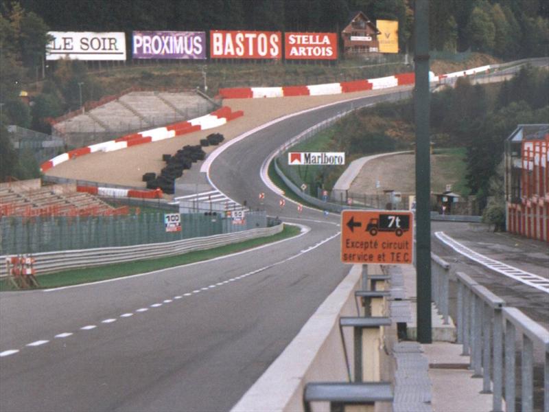 Top 10: Eau Rouge,  Bélgica