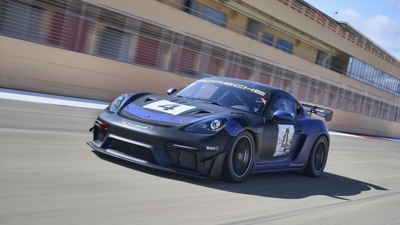 Porsche 718 Cayman GT4 RS Clubsport 2022