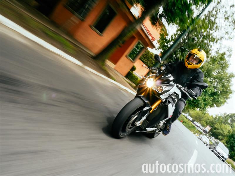 BMW S1000 R 2015