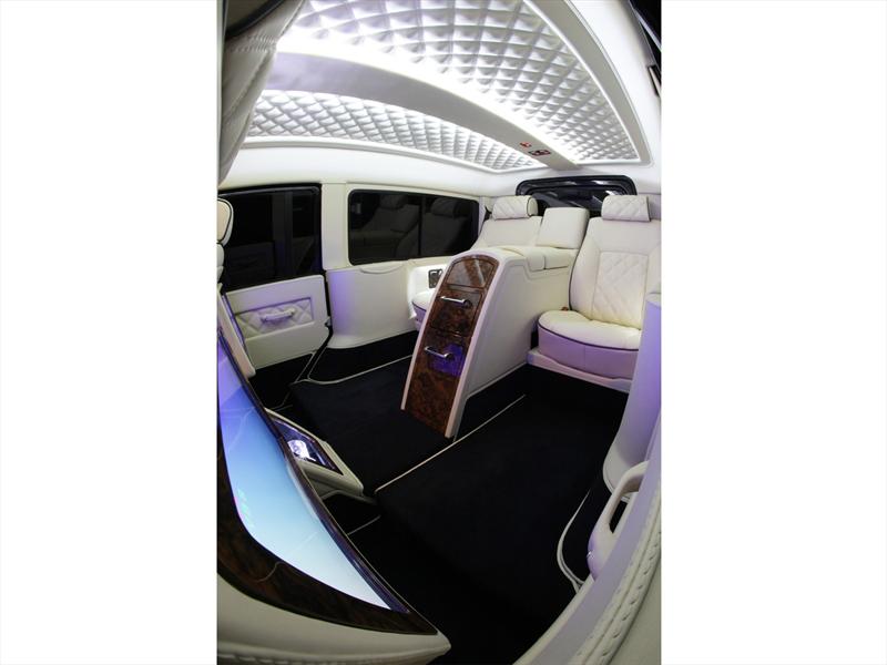 Interior de Land Rover Defender por Carisma Auto