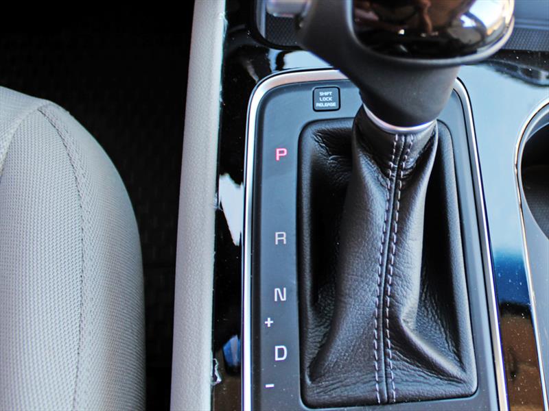 Nuevo Kia Grand Carnival 2015 Lanzamiento en Chile