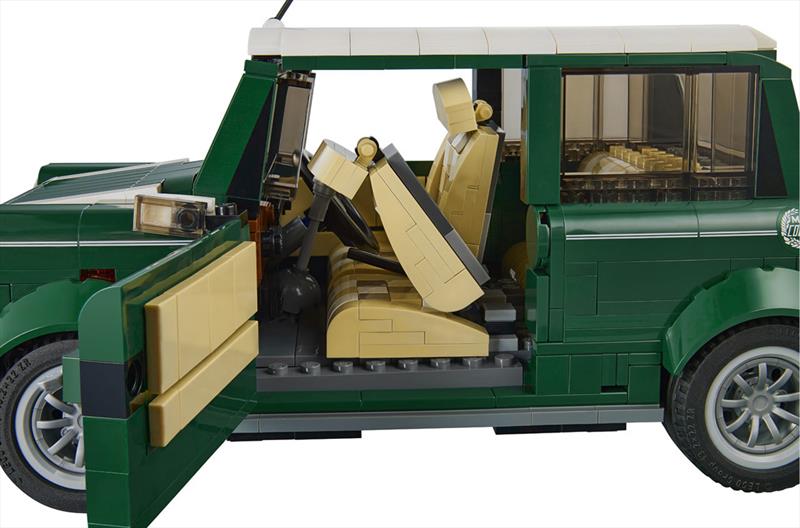 Mini Cooper creado por Lego
