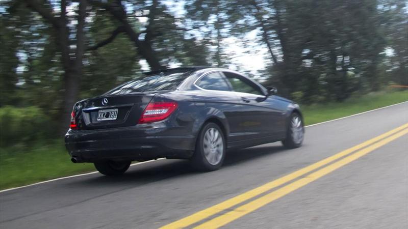 Mercedes-Benz C 250 Coupé a prueba