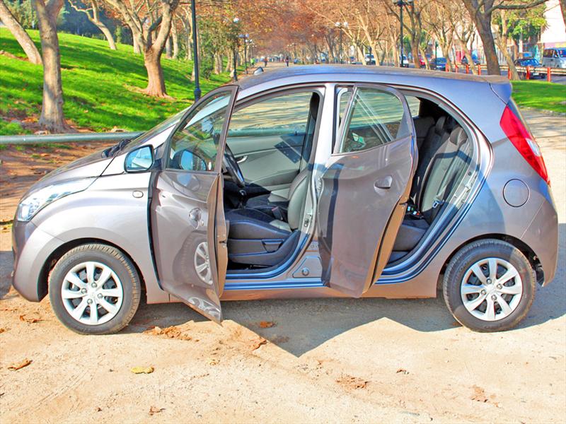 Hyundai EON 0,8L GLS Prueba de manejo