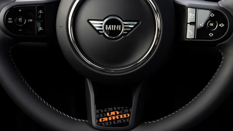 MINI Cooper S Countryman ALL4 Uncharted 2024