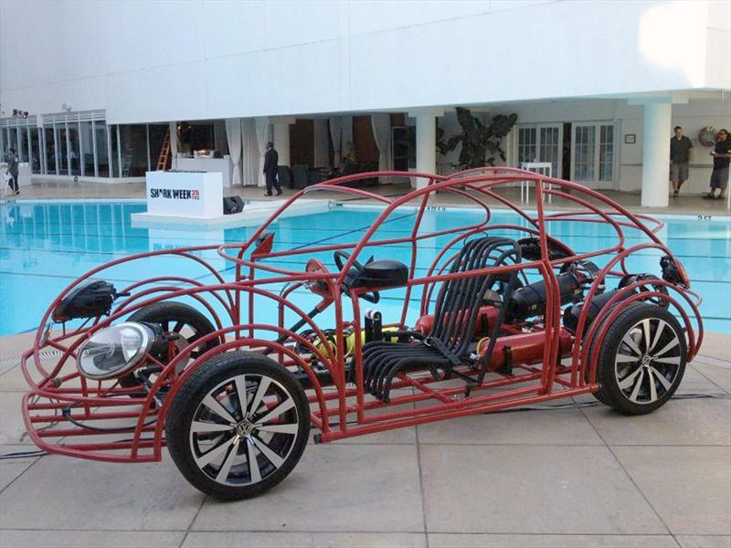 Volkswagen nada con los tiburones