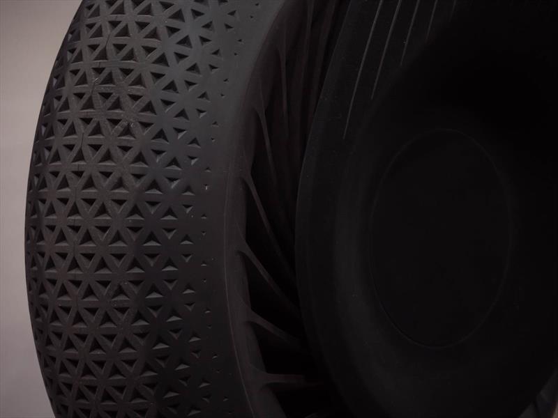 BMW Motorrad VISION NEXT 100 Concept