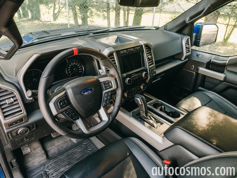 Ford Lobo Raptor 2017 y Yamaha YXZ 1000 R
