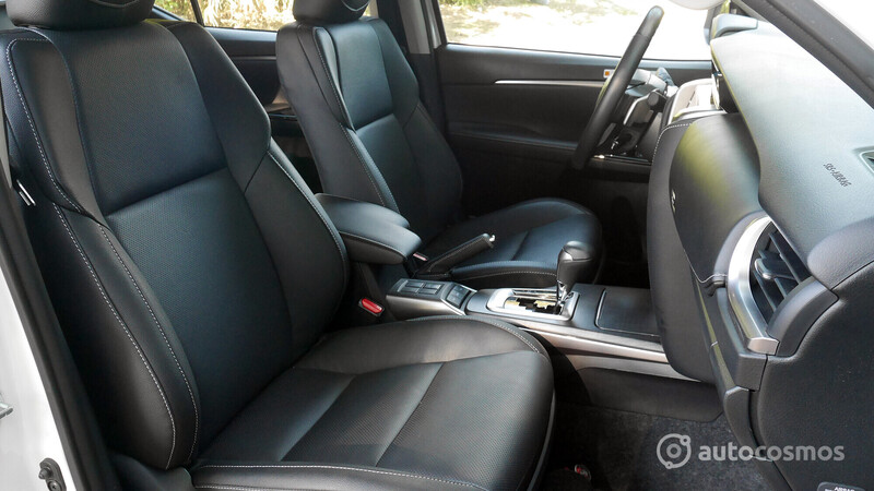 Test Drive Toyota Hilux 2021