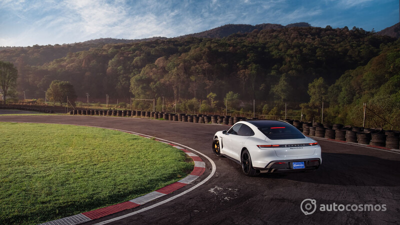 Porsche Taycan a prueba