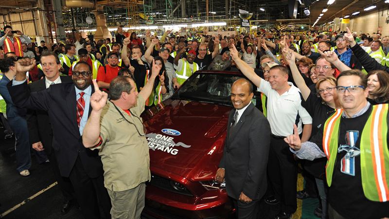 Ford Mustang un millón