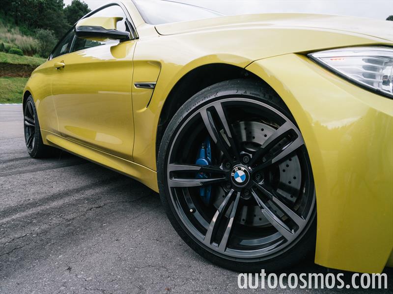 BMW M4 coupé 2015