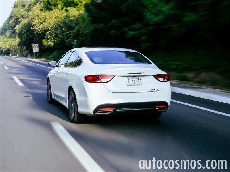 Chrysler 200 2015