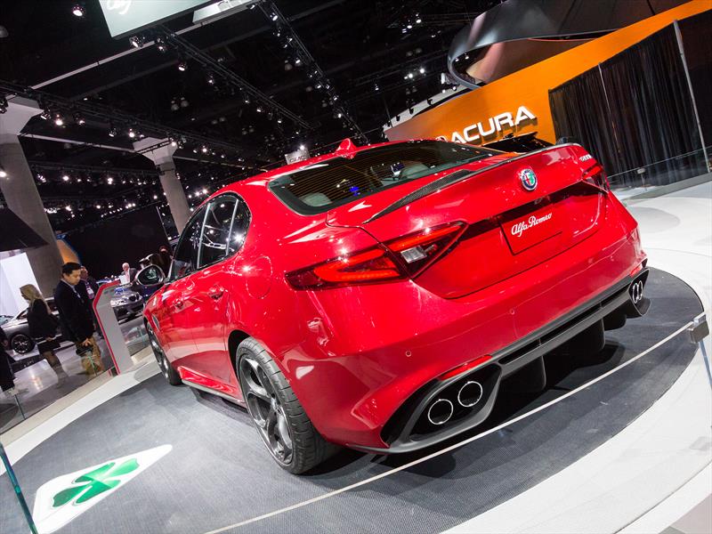 Alfa Romeo Giulia Quadrifoglio Verde 2017
