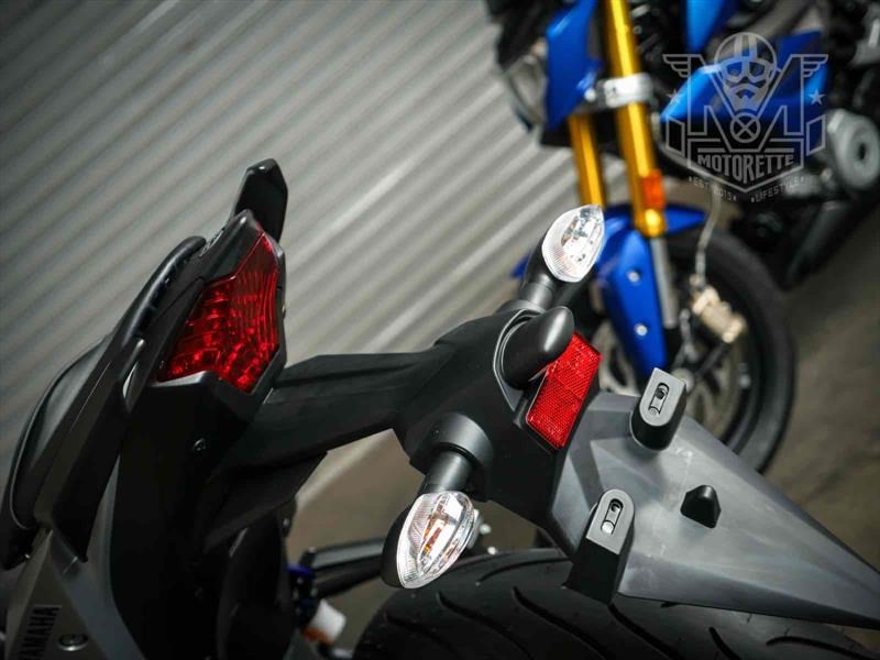 BMW G 310 R vs Yamaha MT-03