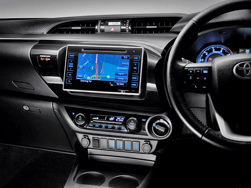 Nueva Toyota Hilux Revo 2016