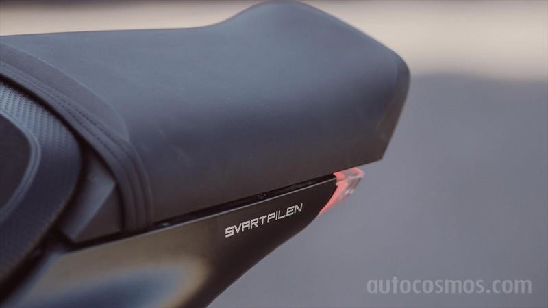 Husqvarna Svartpilen 701