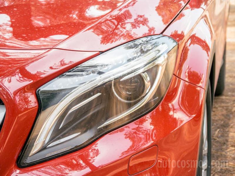 Mercedes-Benz GLA 2015