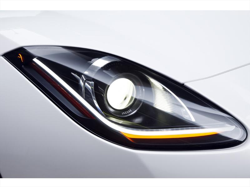 Jaguar C-X16 Concept  en Los Angeles 2011