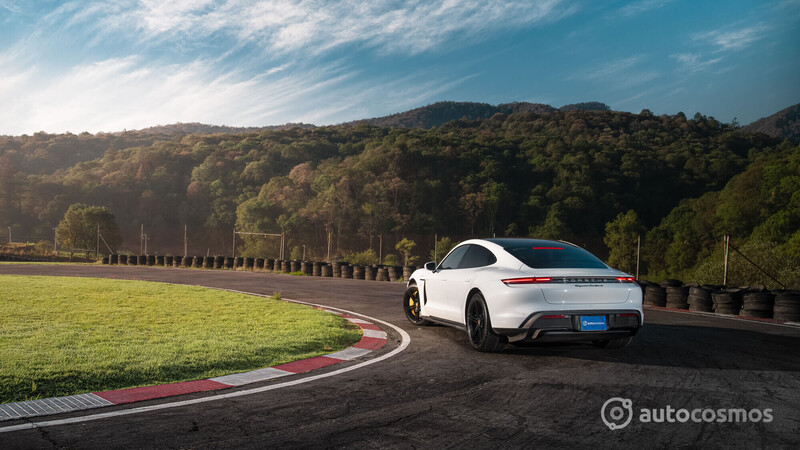 Porsche Taycan a prueba