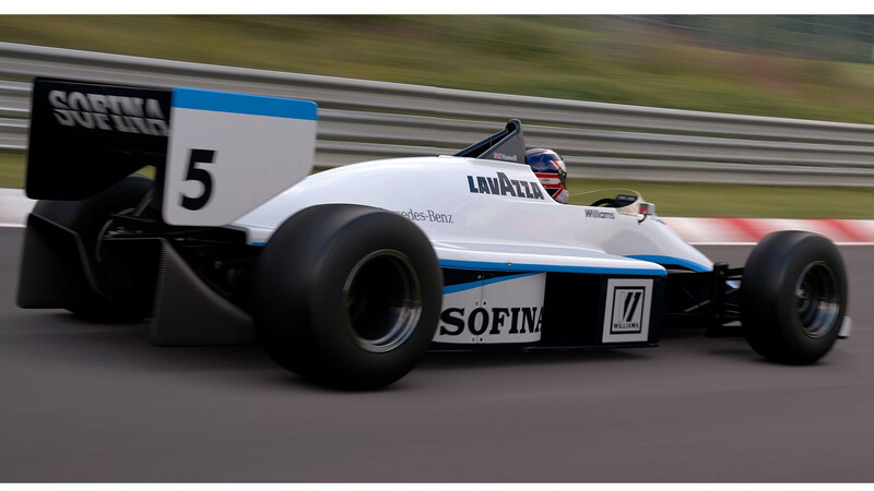 Decoraciones de F1 actuales en máquinas de los 80