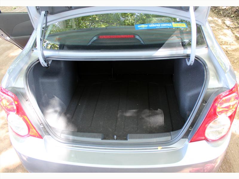 Prueba al Chevrolet Sonic Sedán 1.6 Automático