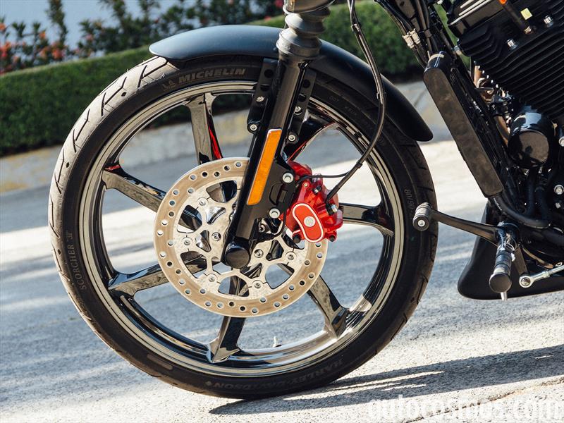 Harley-Davidson Iron 883 2016