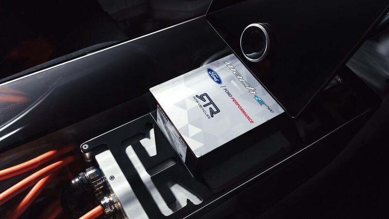 Ford Mustang Mach-E 1400