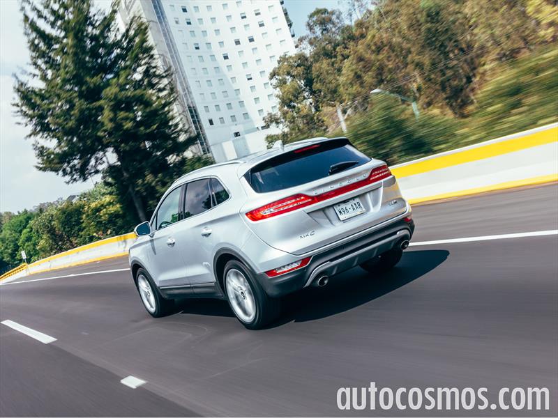 Lincoln MKC 2015