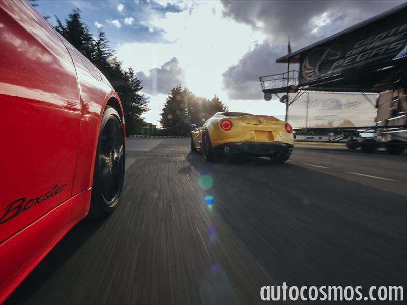 Alfa Romeo 4C Spider vs Porsche 718 Boxster