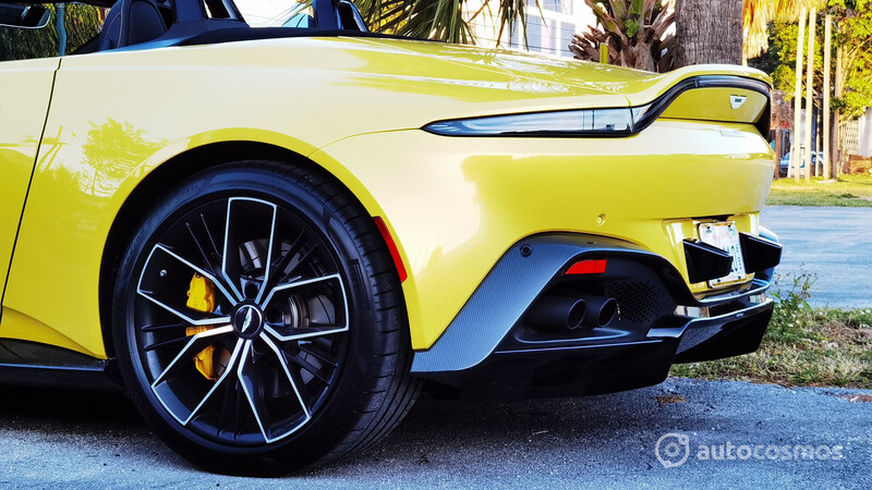 Aston Martin Vantage Roadster a prueba