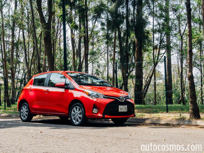 Toyota Yaris Hatchback 2015