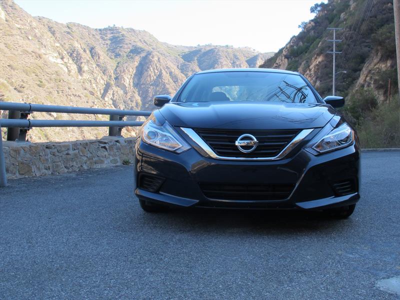 Nissan Altima 2017