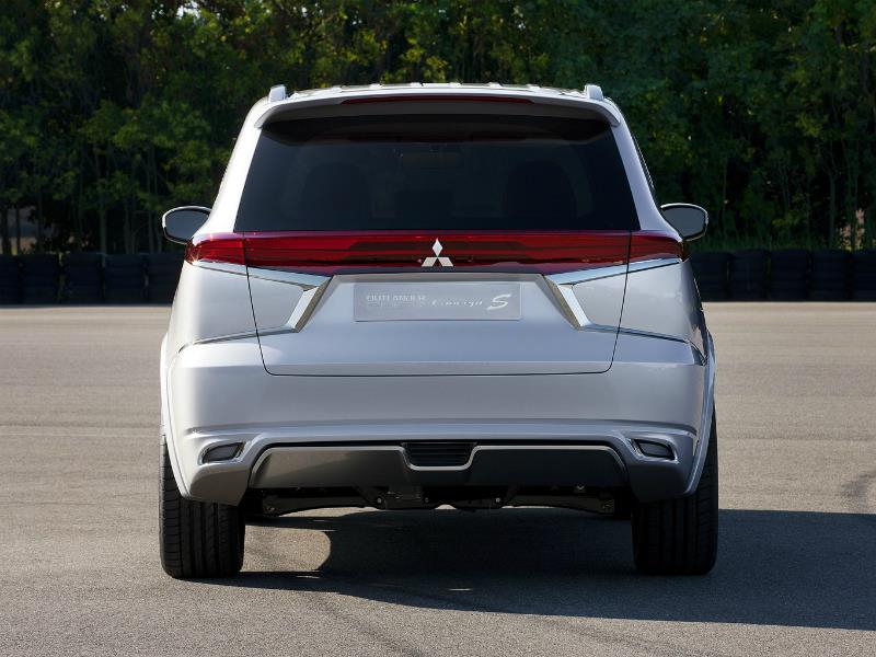 Mitsubishi Outlander PHEV Concept S