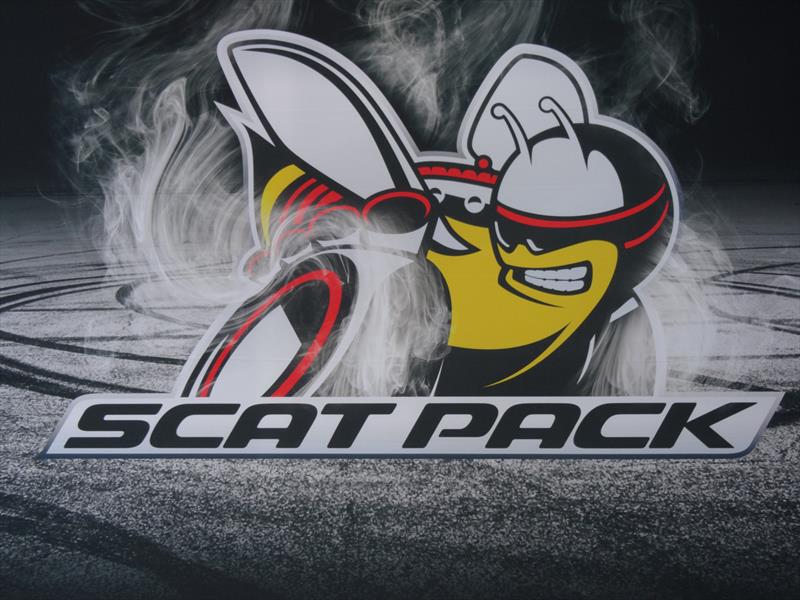 Dodge Challenger 2015 se presenta