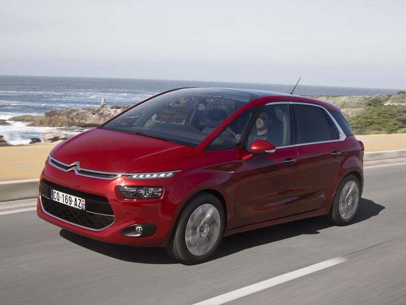 Citroën C4 Picasso, cerca de Argentina