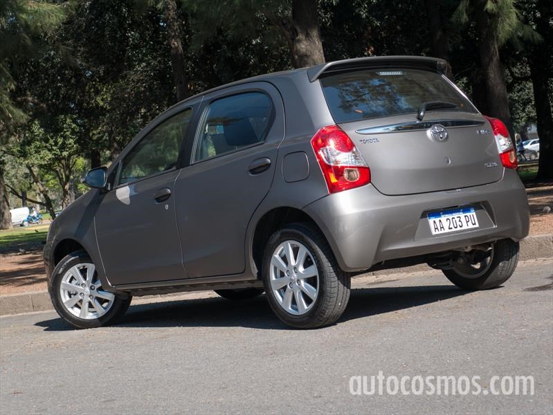 Toyota Etios Automático a prueba