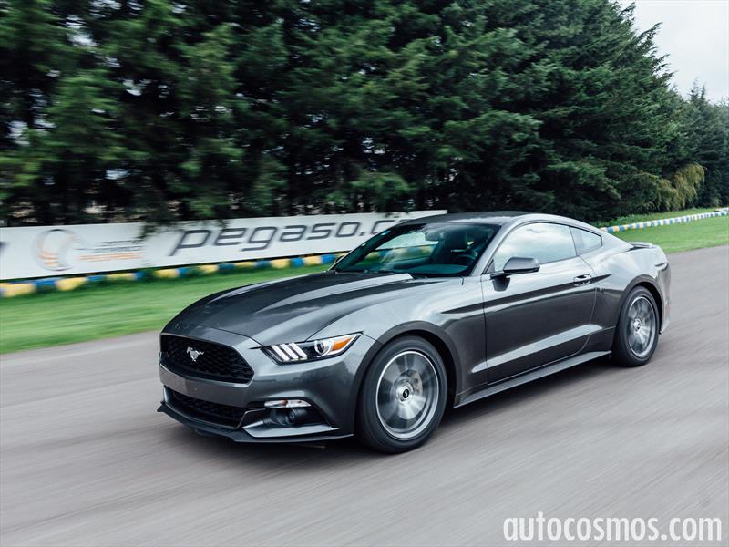 Ford Mustang EcoBoost 2016
