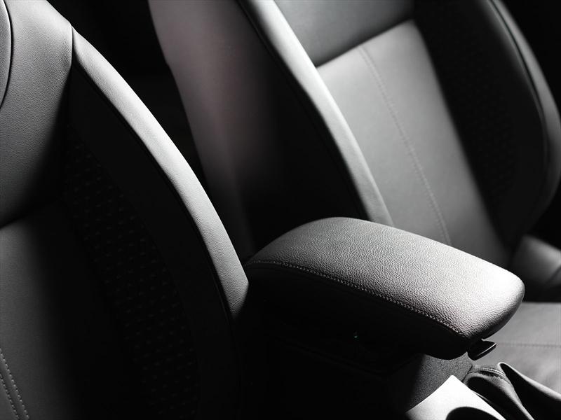 Manejamos el nuevo Citroën C4 Lounge