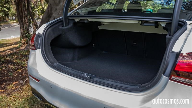Prueba Mercedes Benz Clase A Sedán