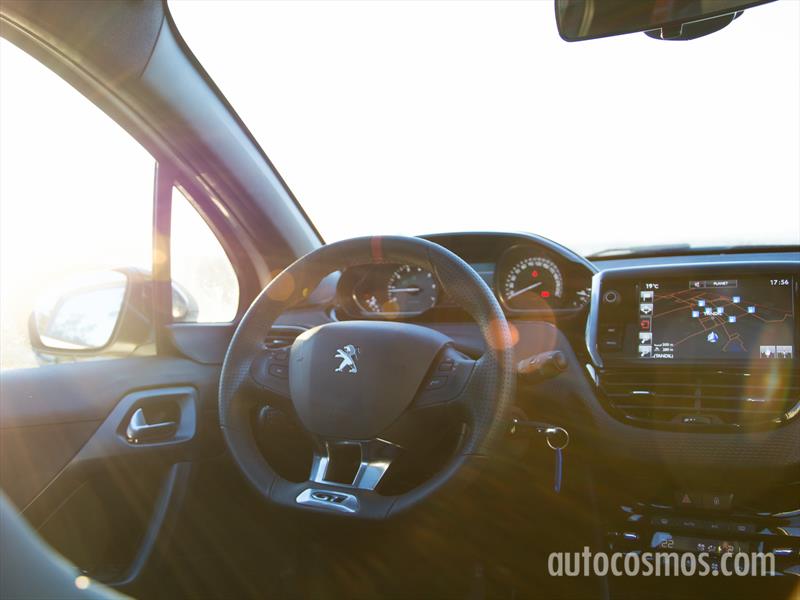 Peugeot 208 GT a prueba en Argentina