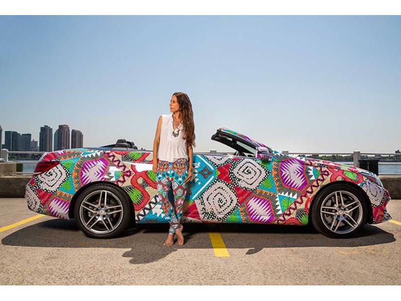 Mara Hoffman viste al Mercedes-Benz Clase E 2014