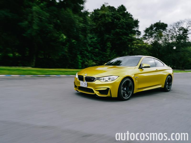 BMW M4 coupé 2015