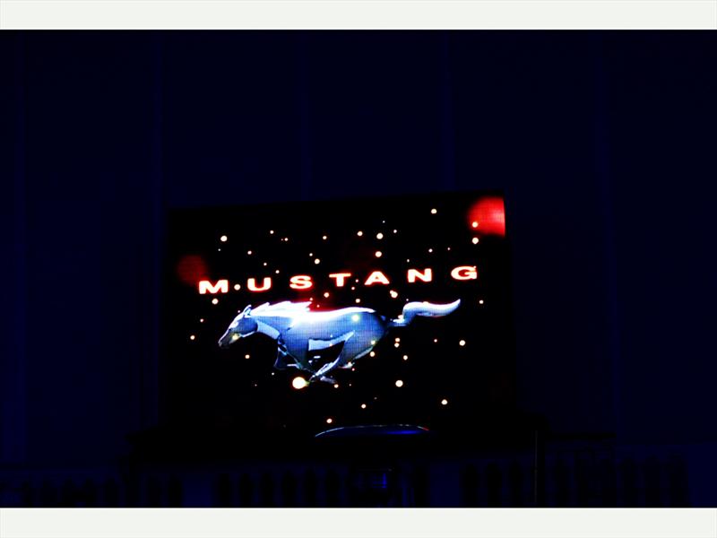 Ford Mustang 2013. Lanzamiento en Chile