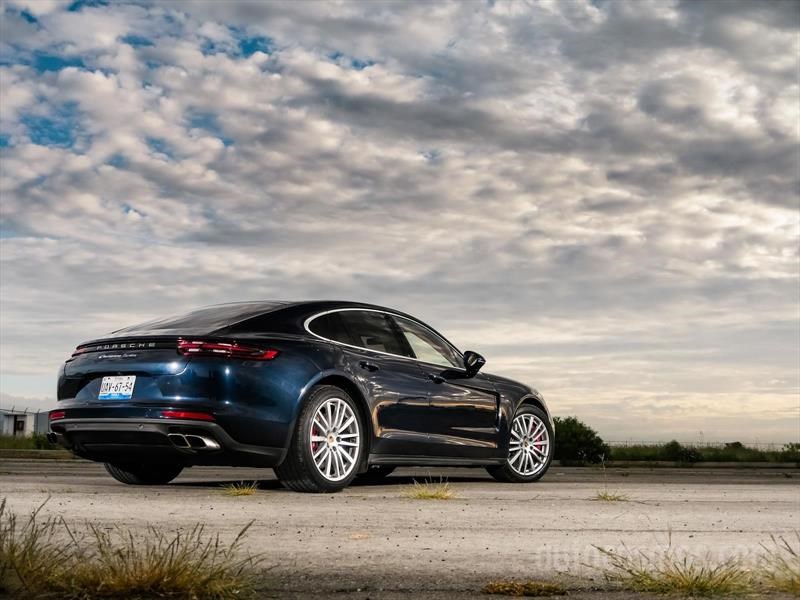 Porsche Panamera Turbo 2017