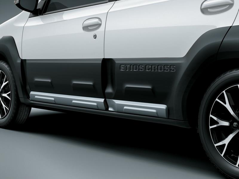 Toyota Etios se renueva en Argentina