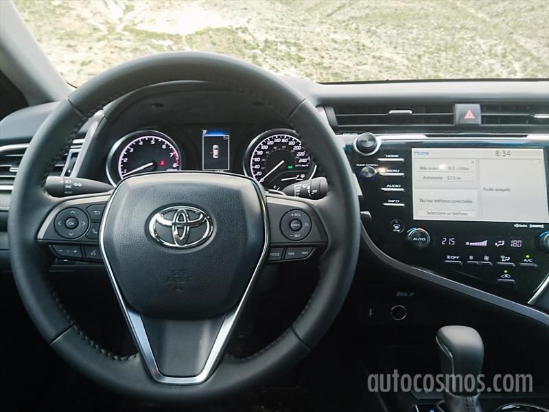 Toyota Camry 2018