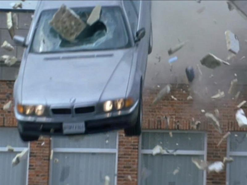 Top 10: BMW 750iL de Bond