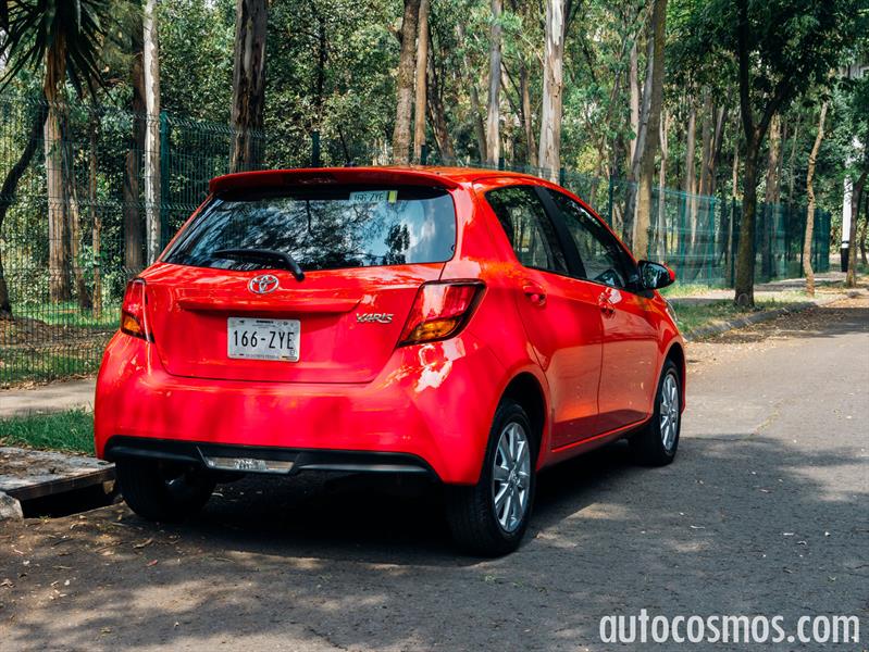 Toyota Yaris Hatchback 2015