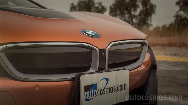 BMW i8 Roadster a prueba